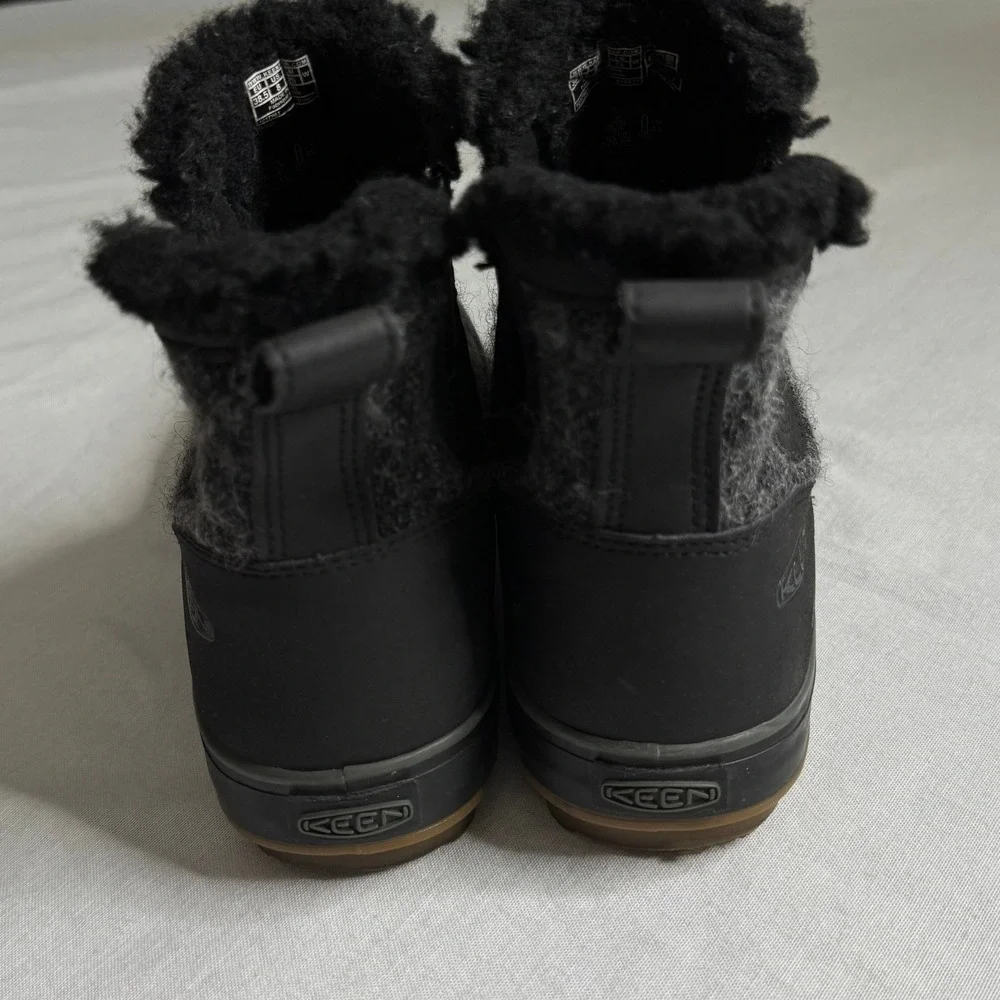 Keen Elsa Chelsea Waterproof Boots Black Grey Wool Faux Fur Lining Womens 8